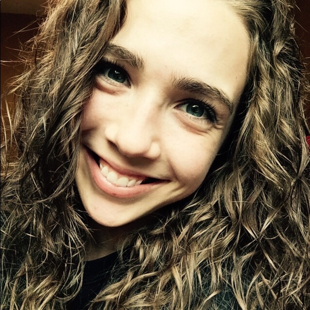 Meet your Posher, Emily